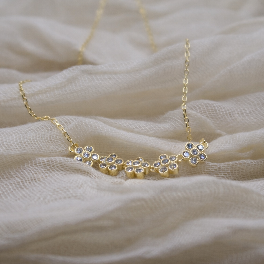 Blossom Elegance - Gold