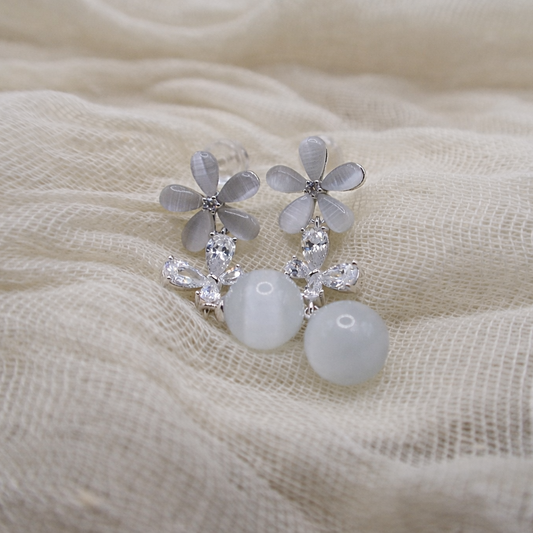 Daisy Pearl Drops - Silver