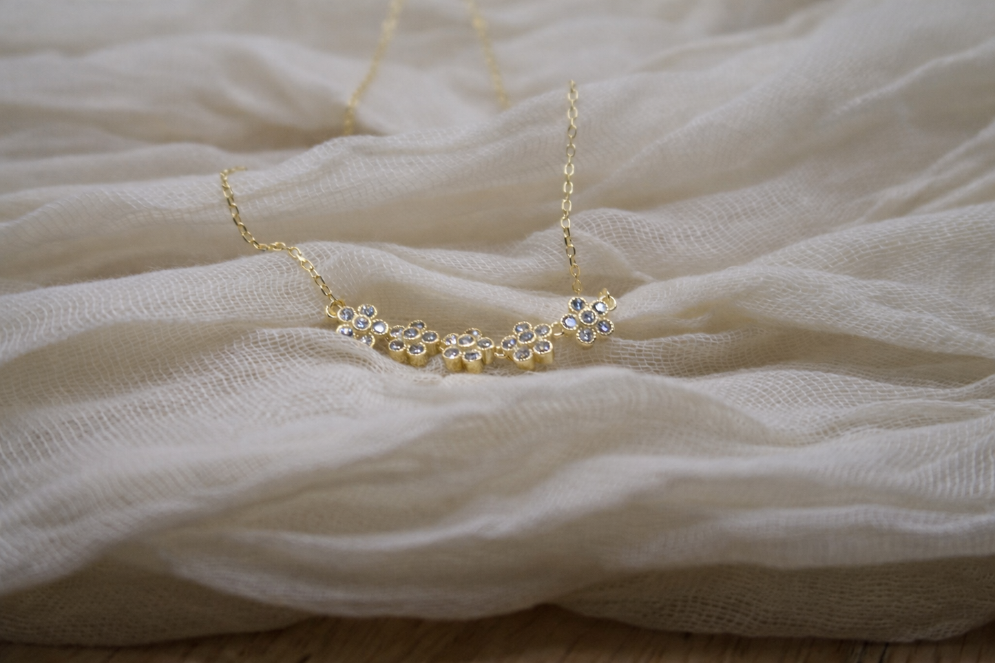 Blossom Elegance - Gold