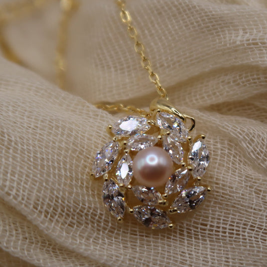 Pearl Blossom - Gold